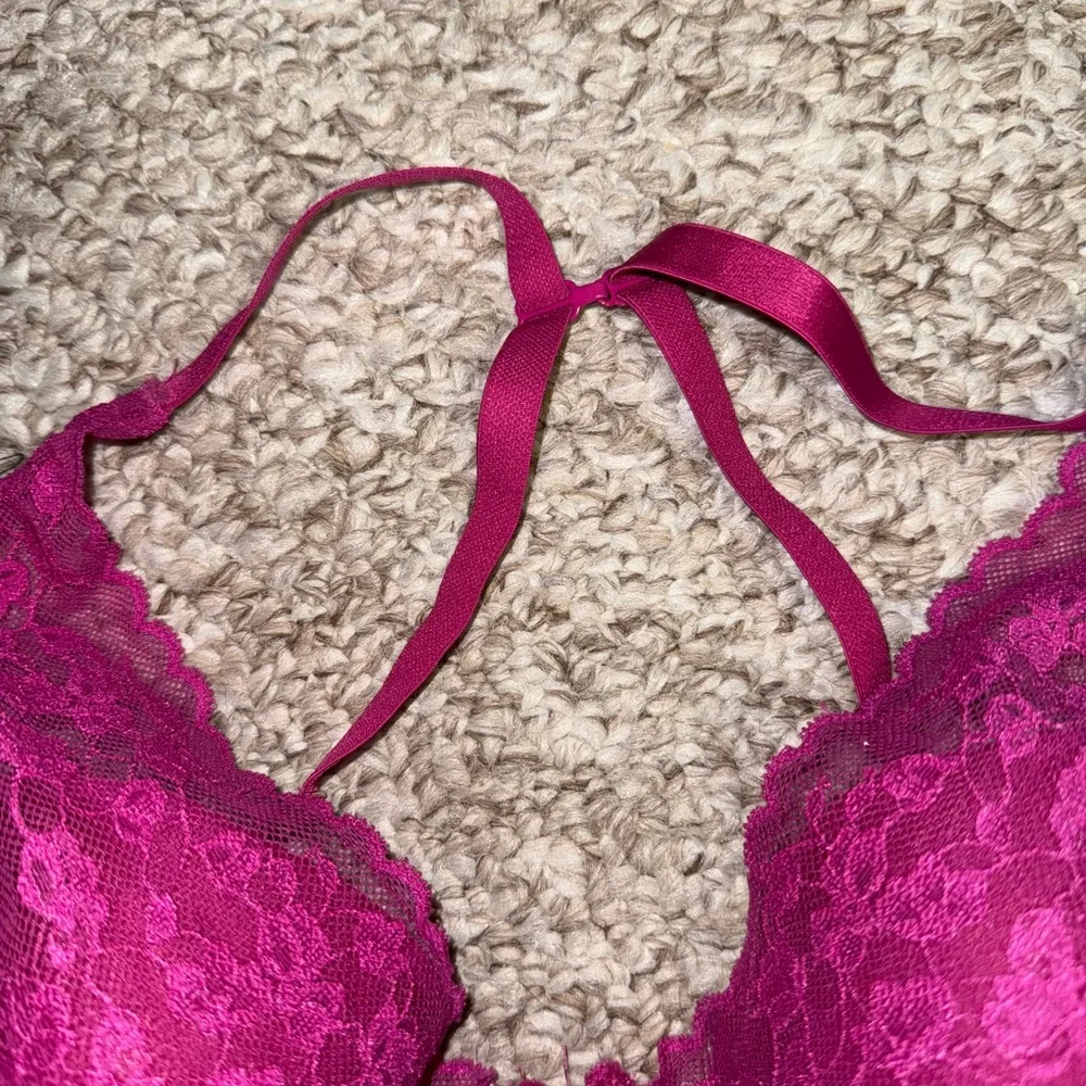 Natori Lightly Lined Bra- 34DDD - Picture 3 of 5